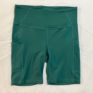 Prana Bike Shorts in Green Size Small